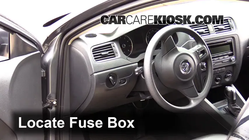 2014 Volkswagen Jetta SE 1.8L 4 Cyl. Turbo Sedan (4 Door) Fuse (Interior)